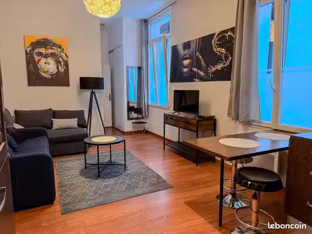 ? studio meublé à port-vendres – location à l’année – 650 charges comprises