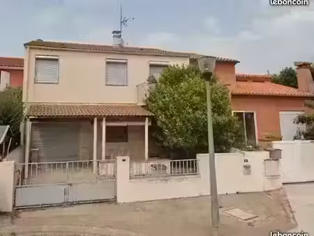 maison 7 pièces 140m2. thuir