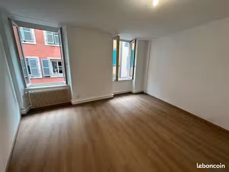 2 p hyper centre - rue morel- totalement rénové
