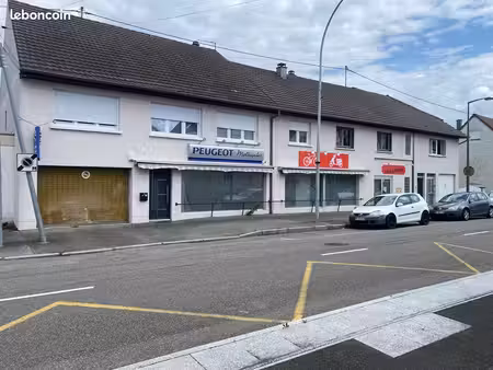 grand magasin village neuf