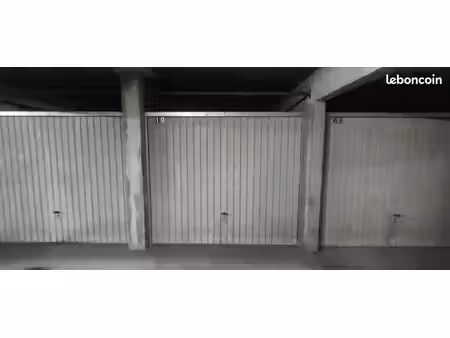 garage/box 12 m² pau