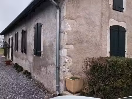 maison a louer dans village avec ecole