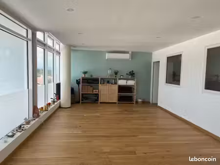 local 68 m2 avec terrasse - anglet