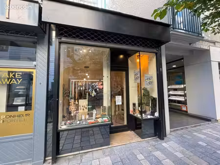 local 25 m² pau