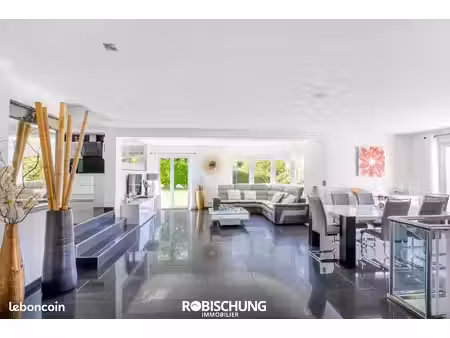 appartement 5 pièces 169 m²