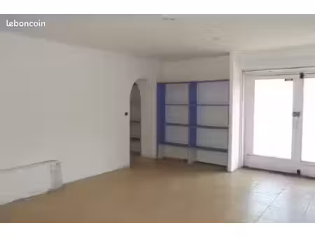 local commercial 100 m² céret