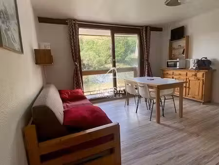 studio 2 pièces 31 m²