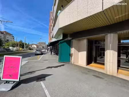 gaillard frontière genève – local professionnel avec grande vitrine – location-achat possi