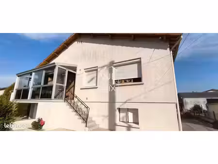 pavillon 8 pièces 133 m²