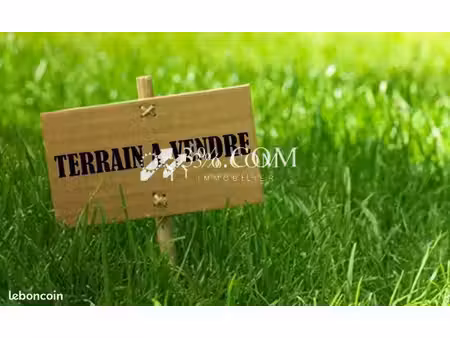 terrain 3 260 m² allery
