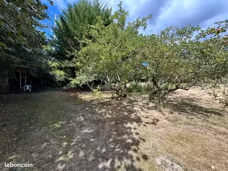 terrain 1 740 m² l etang la ville
