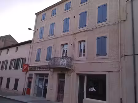 local commercial à louer -60 m2