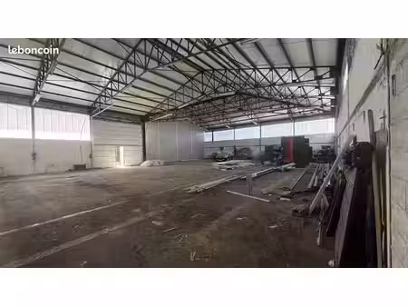 local commercial 600 m² la ravoire