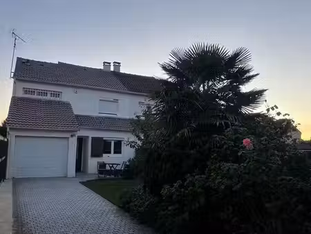 vend maison lesigny (résidence le réveillon)