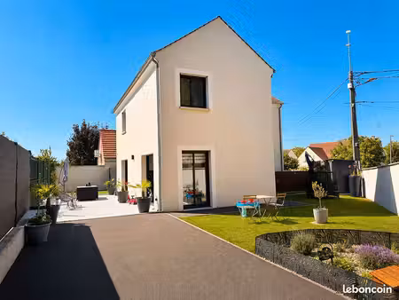 propriété 6 pièces 125 m²