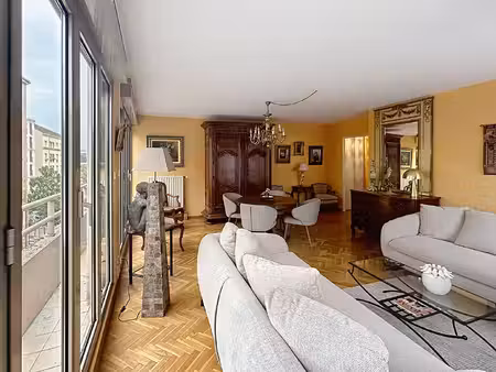 place cdt arnaud - appartement t3