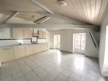 location appartement 3 pièces 70 m² à saint-palais (64120)