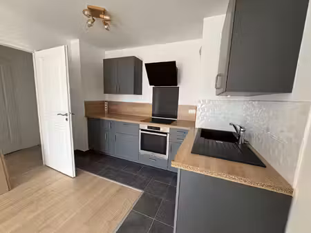 location appartement 2 pièces  42.12m²  villenoy