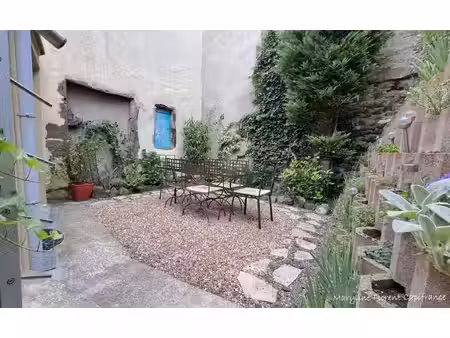 maison t5 de 105 m² – cour sans vis-à-vis  véranda  terrasse  garage et dépendance