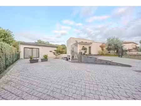opportunité rare : maison principale + t3 loué (idéal investisseur ou double projet)