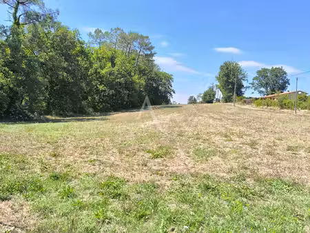 terrain à 10 minutes de prayssac  2 parcelles constructibles sur 6694m²
