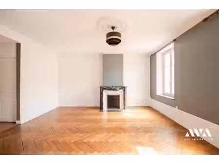 appartement 4 pièce(s) 113 m2 avec terrasse