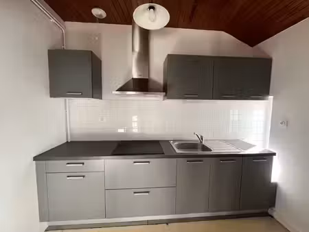 appartement rénové 3 pièces 51.37 m²