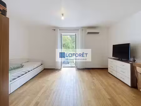 studio 26 m² avec balcon - en plein coeur de bougival