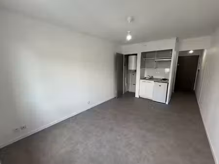 studio buxerolles - mimosas - 21 63 m²