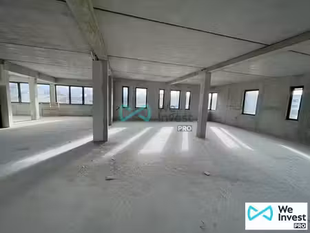 location bureaux 329 m²