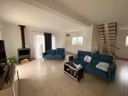 a dax  à louer maison