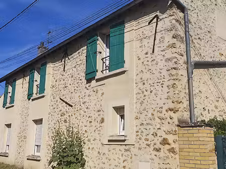 forges les bains : dans hameau  maison de ville 5 pièces