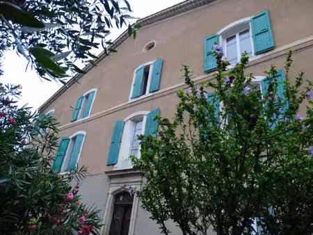 immeuble de rapport  5 appartements  garage et jardin