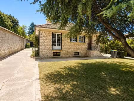à louer ? maison de plain-pied avec sous-sol ? veneux-les-sablons