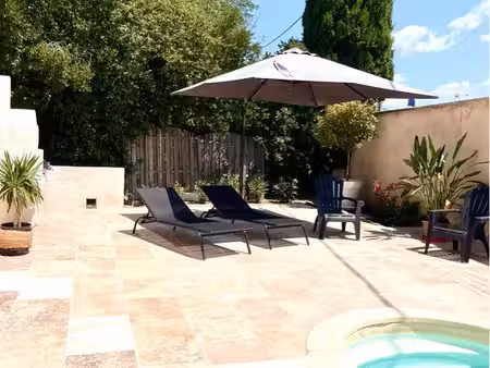 rare à la vente : maison rénovée ? avec deux logements et piscine