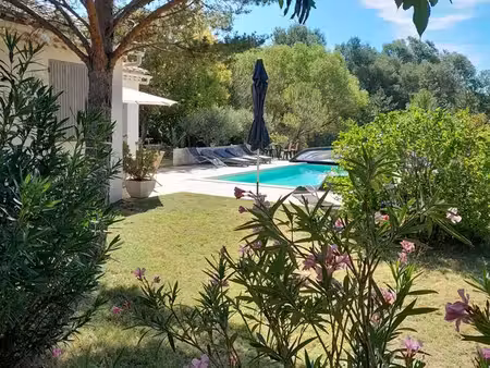 propriété a vendre a crillon le brave 84410