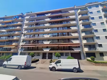 bel appartement penthouse 2 chambres +/- 99 m² avec 2 grande
