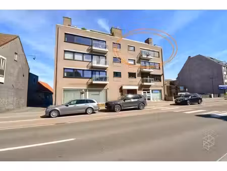 goed gelegen en groot ( 150 m²) appartement met 3 slaapka...