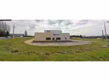 local commercial 155 m²