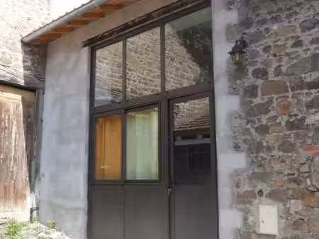 bel appartement refait a neuf a louer