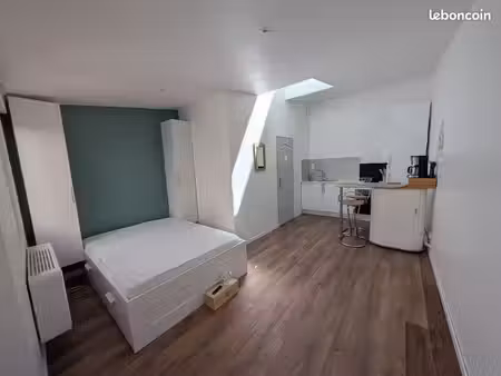 studio meublé (avec clim) refait à neuf – esprit « maisonnette » – centre ville d'epernay