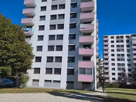 grand t4 de 87 m² refait à neuf avec balcons – pont-de-claix