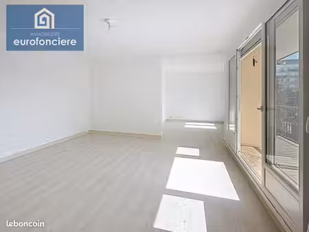 appartement 4 pièces 82 m²