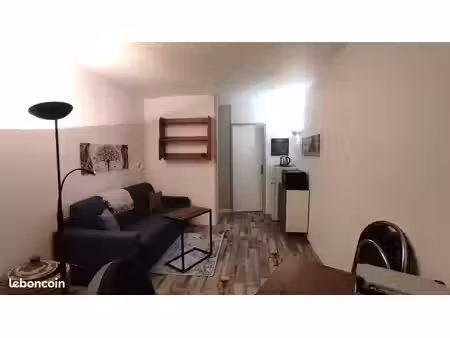 studio meublé rénové – cergy préfecture – 20m² – 695 cc  libre de suite