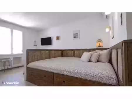 studio 25m2 climatisé meublé prêt à vivre (joliette)