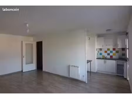 appartement t1 - 32 m² - st sébatien centre