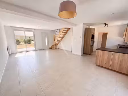 location maison 5 pièces 100.59 m² à la grigonnais (44170)  1 023 €