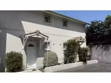 coeur de gujan au calme  maison t3 avec terrasse