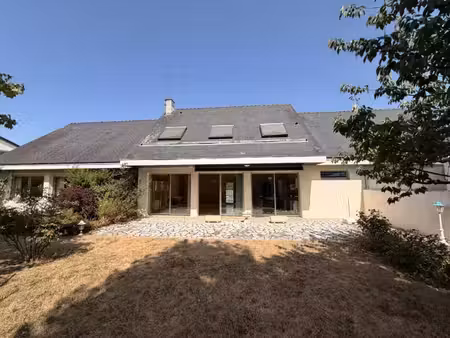 maison d'architecte 196 m2 7 pièces terrain 976 m2 au pi