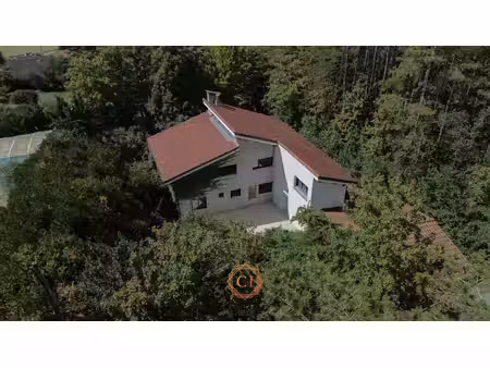 à pessat - villeneuve maison familiale de 214m2